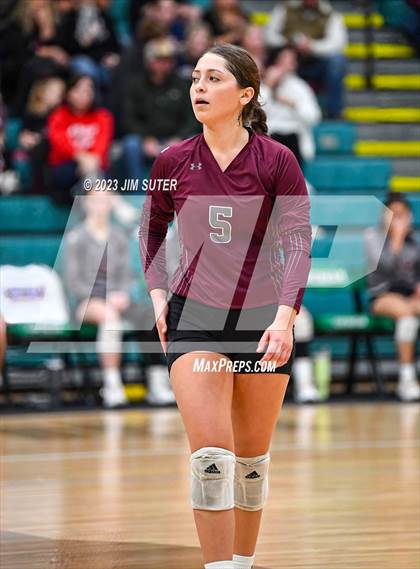 Thumbnail 1 in Schulenburg vs Johnson City (UIL 2A Region IV Final) photogallery.