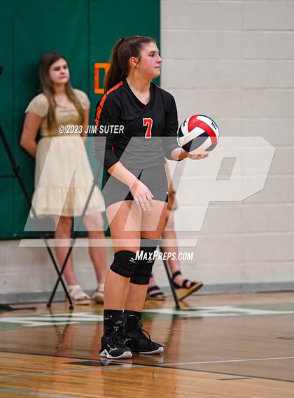 Thumbnail 3 in Schulenburg vs Johnson City (UIL 2A Region IV Final) photogallery.