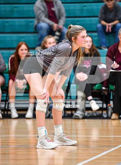 Thumbnail 1 in Schulenburg vs Johnson City (UIL 2A Region IV Final) photogallery.