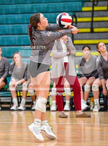 Thumbnail 2 in Schulenburg vs Johnson City (UIL 2A Region IV Final) photogallery.