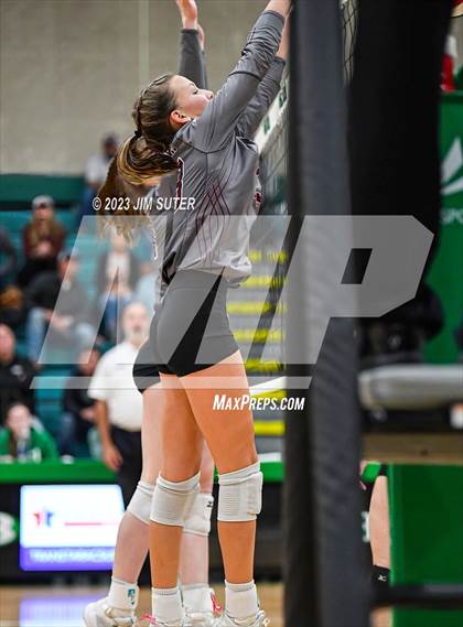 Thumbnail 2 in Schulenburg vs Johnson City (UIL 2A Region IV Final) photogallery.