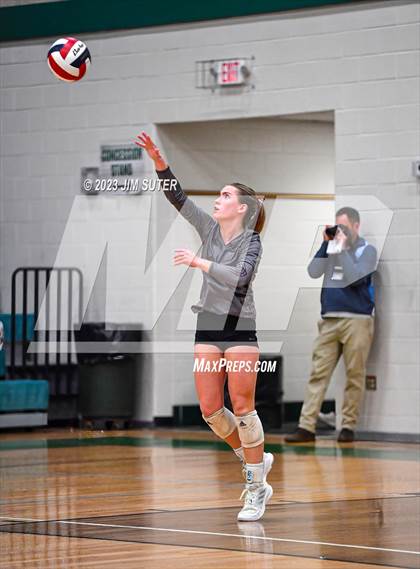 Thumbnail 1 in Schulenburg vs Johnson City (UIL 2A Region IV Final) photogallery.