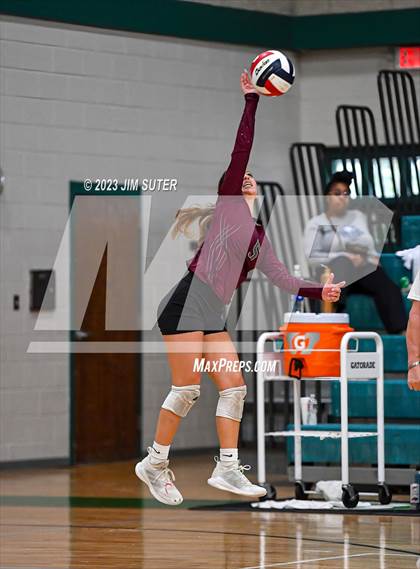 Thumbnail 1 in Schulenburg vs Johnson City (UIL 2A Region IV Final) photogallery.