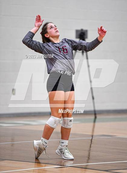 Thumbnail 1 in Schulenburg vs Johnson City (UIL 2A Region IV Final) photogallery.