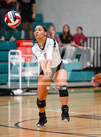 Thumbnail 2 in Schulenburg vs Johnson City (UIL 2A Region IV Final) photogallery.