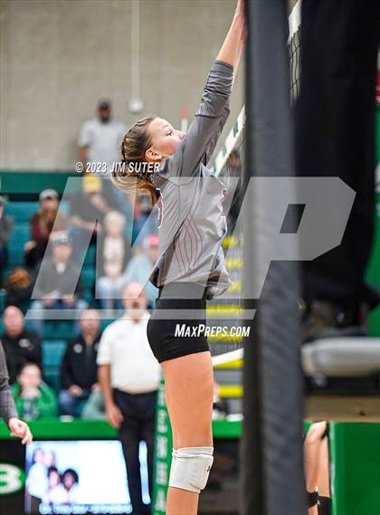 Thumbnail 2 in Schulenburg vs Johnson City (UIL 2A Region IV Final) photogallery.