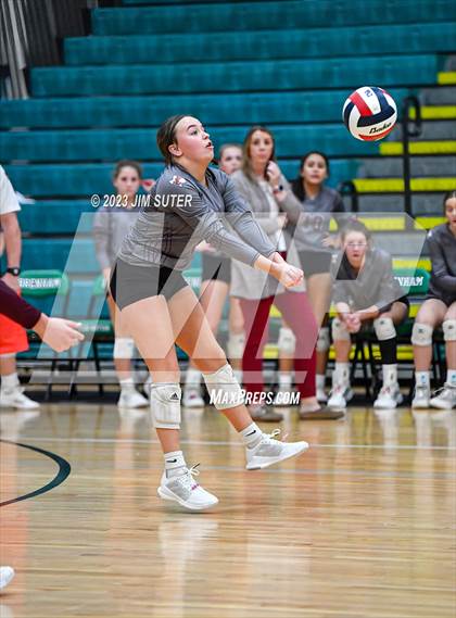Thumbnail 2 in Schulenburg vs Johnson City (UIL 2A Region IV Final) photogallery.
