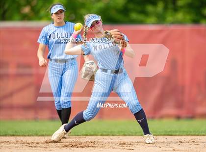 Thumbnail 2 in Archbishop Molloy vs. Xaverian (CHSAA Tier 1 BQ Final) photogallery.