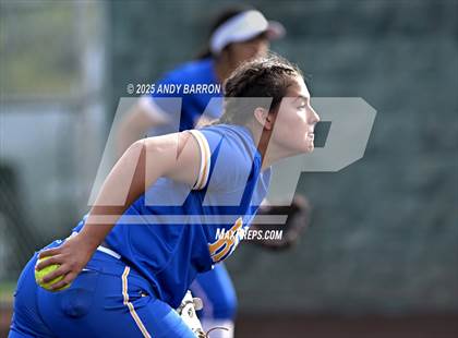 Thumbnail 2 in Reed @ Bishop Manogue photogallery.