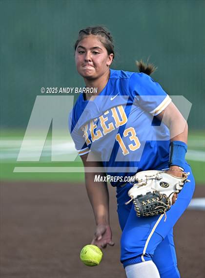 Thumbnail 3 in Reed @ Bishop Manogue photogallery.