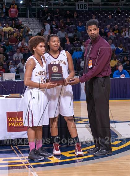Thumbnail 3 in Tuscola vs Harding University (NCHSAA 3A Western Regional Final) photogallery.