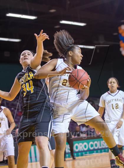 Thumbnail 3 in Tuscola vs Harding University (NCHSAA 3A Western Regional Final) photogallery.