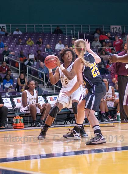 Thumbnail 1 in Tuscola vs Harding University (NCHSAA 3A Western Regional Final) photogallery.