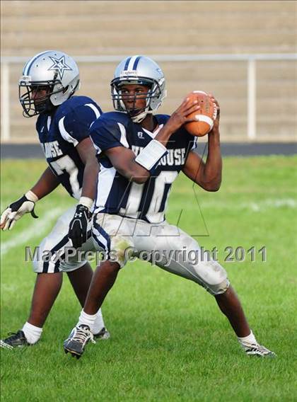 Thumbnail 3 in North Haven @ Hillhouse photogallery.