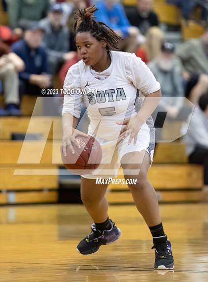Thumbnail 2 in Fairport vs School of the Arts (NYSPSHHA AA Sectional Quarterfinal) photogallery.