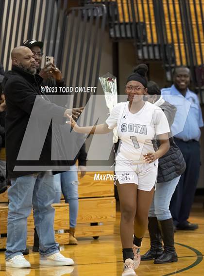Thumbnail 2 in Fairport vs School of the Arts (NYSPSHHA AA Sectional Quarterfinal) photogallery.