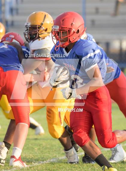 Thumbnail 3 in Mountain View vs Mountain Pointe photogallery.