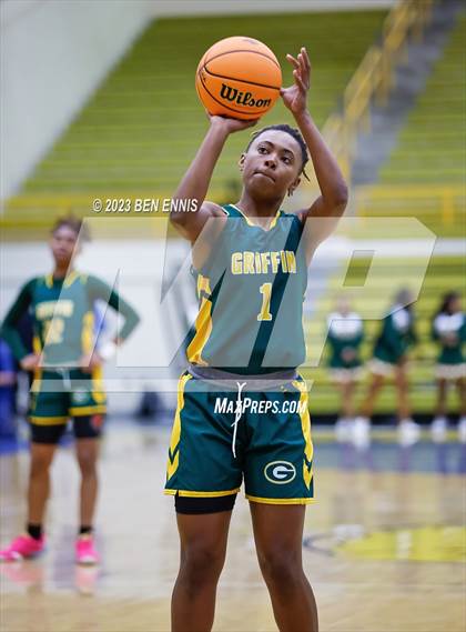 Thumbnail 1 in Hardaway vs Griffin (GHSA 4A Semifinal) photogallery.
