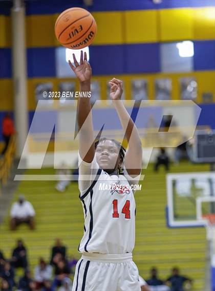 Thumbnail 1 in Hardaway vs Griffin (GHSA 4A Semifinal) photogallery.