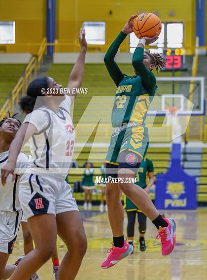 Thumbnail 3 in Hardaway vs Griffin (GHSA 4A Semifinal) photogallery.