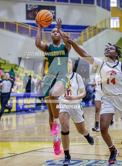 Thumbnail 3 in Hardaway vs Griffin (GHSA 4A Semifinal) photogallery.