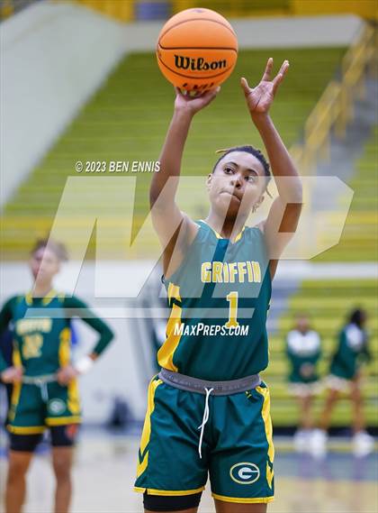 Thumbnail 2 in Hardaway vs Griffin (GHSA 4A Semifinal) photogallery.