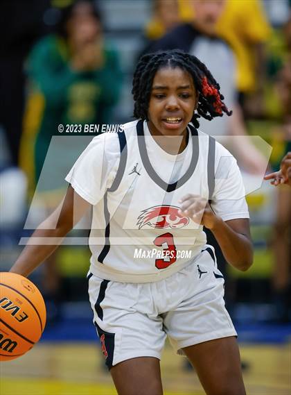 Thumbnail 2 in Hardaway vs Griffin (GHSA 4A Semifinal) photogallery.