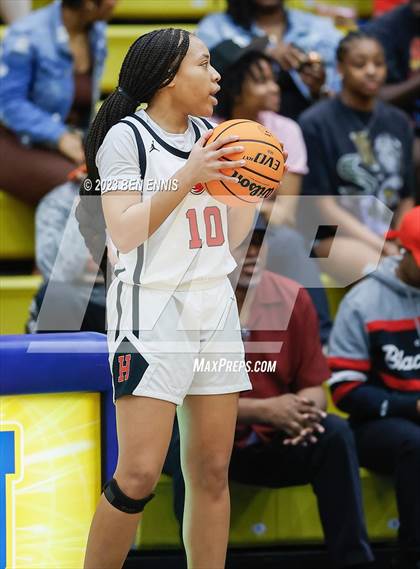 Thumbnail 3 in Hardaway vs Griffin (GHSA 4A Semifinal) photogallery.