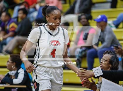 Thumbnail 2 in Hardaway vs Griffin (GHSA 4A Semifinal) photogallery.
