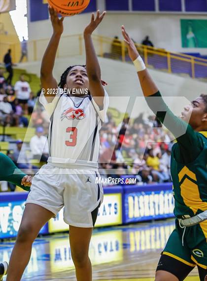 Thumbnail 1 in Hardaway vs Griffin (GHSA 4A Semifinal) photogallery.