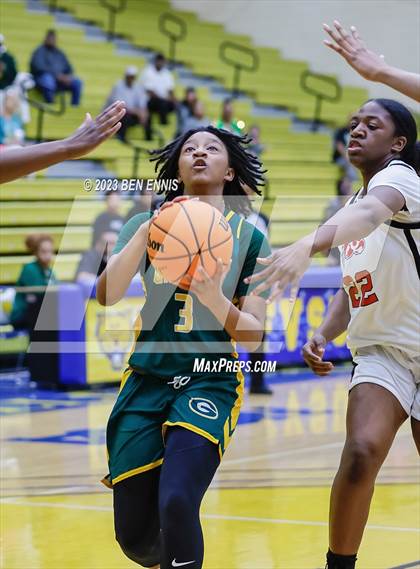 Thumbnail 1 in Hardaway vs Griffin (GHSA 4A Semifinal) photogallery.