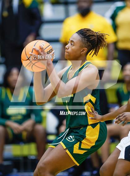 Thumbnail 3 in Hardaway vs Griffin (GHSA 4A Semifinal) photogallery.