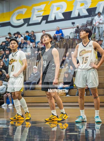 Thumbnail 1 in Servite @ Cerritos photogallery.