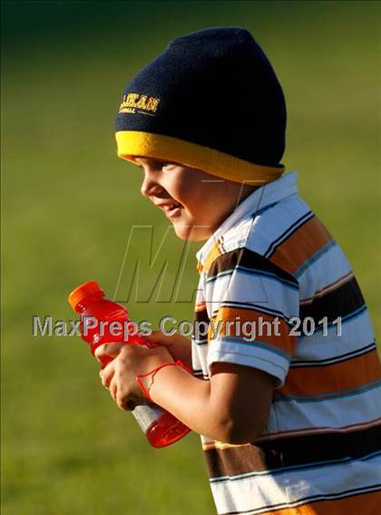 Thumbnail 2 in Gahr @ Millikan photogallery.