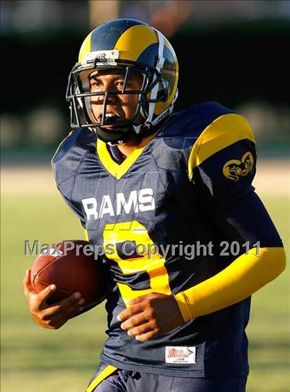 Thumbnail 2 in Gahr @ Millikan photogallery.