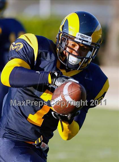 Thumbnail 1 in Gahr @ Millikan photogallery.