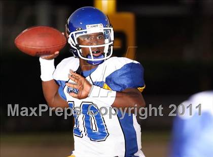 Thumbnail 2 in Gahr @ Millikan photogallery.