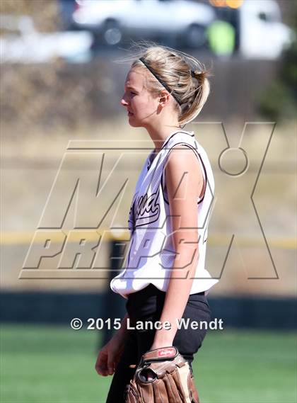 Thumbnail 3 in Berthoud vs. Frederick (CHSAA 4A First Round Playoff) photogallery.