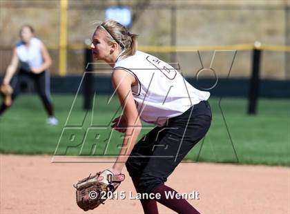 Thumbnail 2 in Berthoud vs. Frederick (CHSAA 4A First Round Playoff) photogallery.