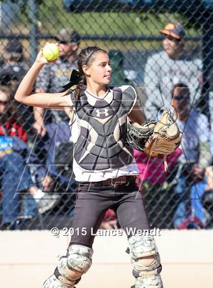 Thumbnail 2 in Berthoud vs. Frederick (CHSAA 4A First Round Playoff) photogallery.