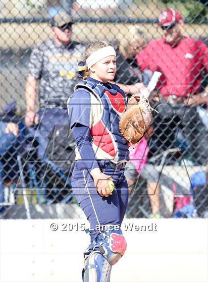Thumbnail 3 in Berthoud vs. Frederick (CHSAA 4A First Round Playoff) photogallery.