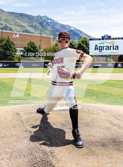 Thumbnail 1 in Riverton vs. American Fork (UHSAA 6A Bracket Play) photogallery.
