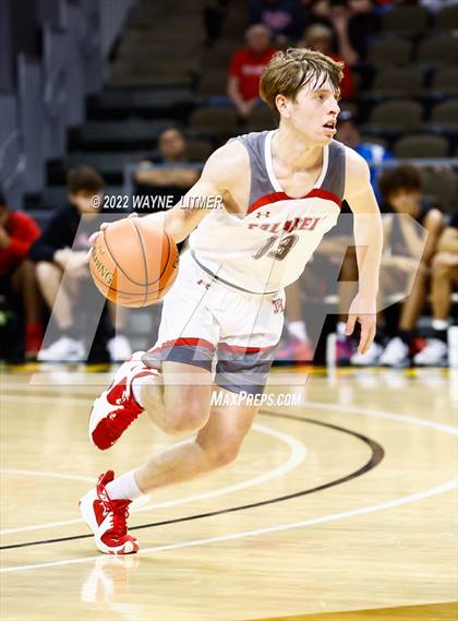 Thumbnail 3 in Newport vs Dixie (9th Region Quarterfinal) photogallery.