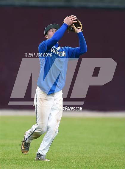 Thumbnail 2 in Wilson vs. East Lawrence photogallery.