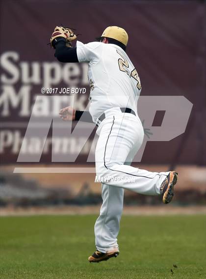 Thumbnail 3 in Wilson vs. East Lawrence photogallery.