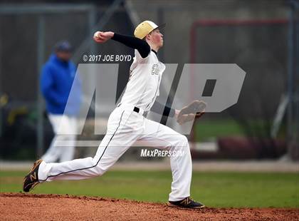 Thumbnail 2 in Wilson vs. East Lawrence photogallery.