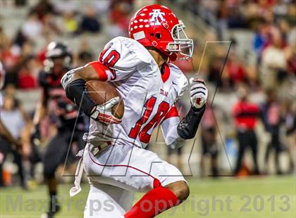 Thumbnail 1 in Alief Taylor vs. Langham Creek (UIL 5A Bi-District Playoff) photogallery.