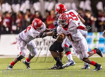 Thumbnail 2 in Alief Taylor vs. Langham Creek (UIL 5A Bi-District Playoff) photogallery.