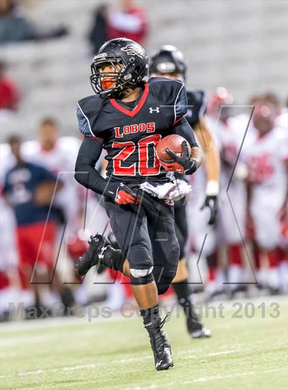 Thumbnail 1 in Alief Taylor vs. Langham Creek (UIL 5A Bi-District Playoff) photogallery.
