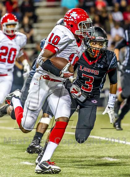 Thumbnail 3 in Alief Taylor vs. Langham Creek (UIL 5A Bi-District Playoff) photogallery.
